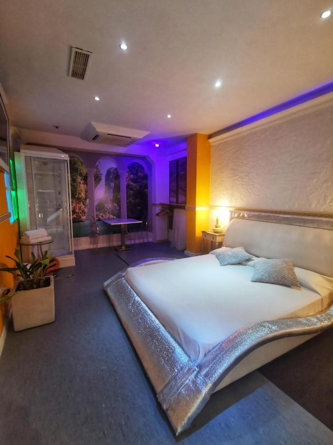 Tu Mansion Guest House Navalcarnero Bagian luar foto