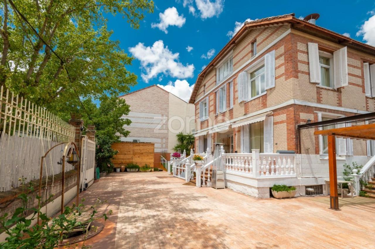 Tu Mansion Guest House Navalcarnero Bagian luar foto