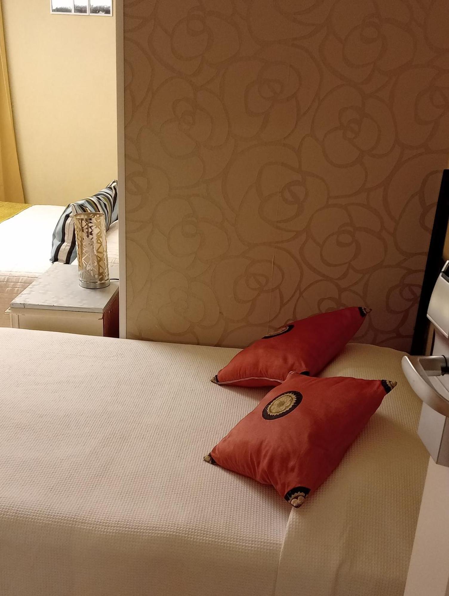 Tu Mansion Guest House Navalcarnero Ruang foto